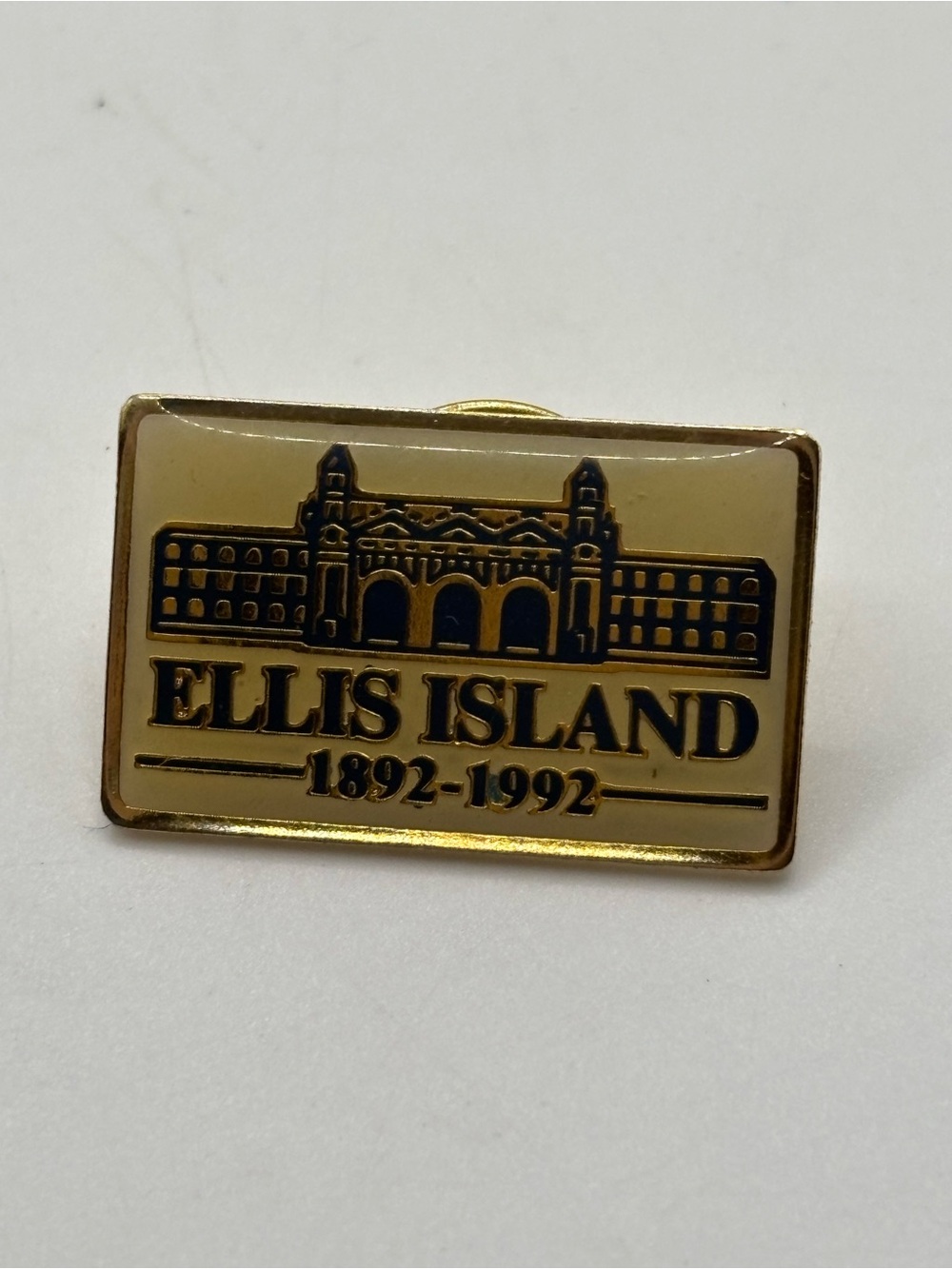 Vintage Ellis Island Lapel Pin 100 Anniversary 1992 Hat Travel Souvenir